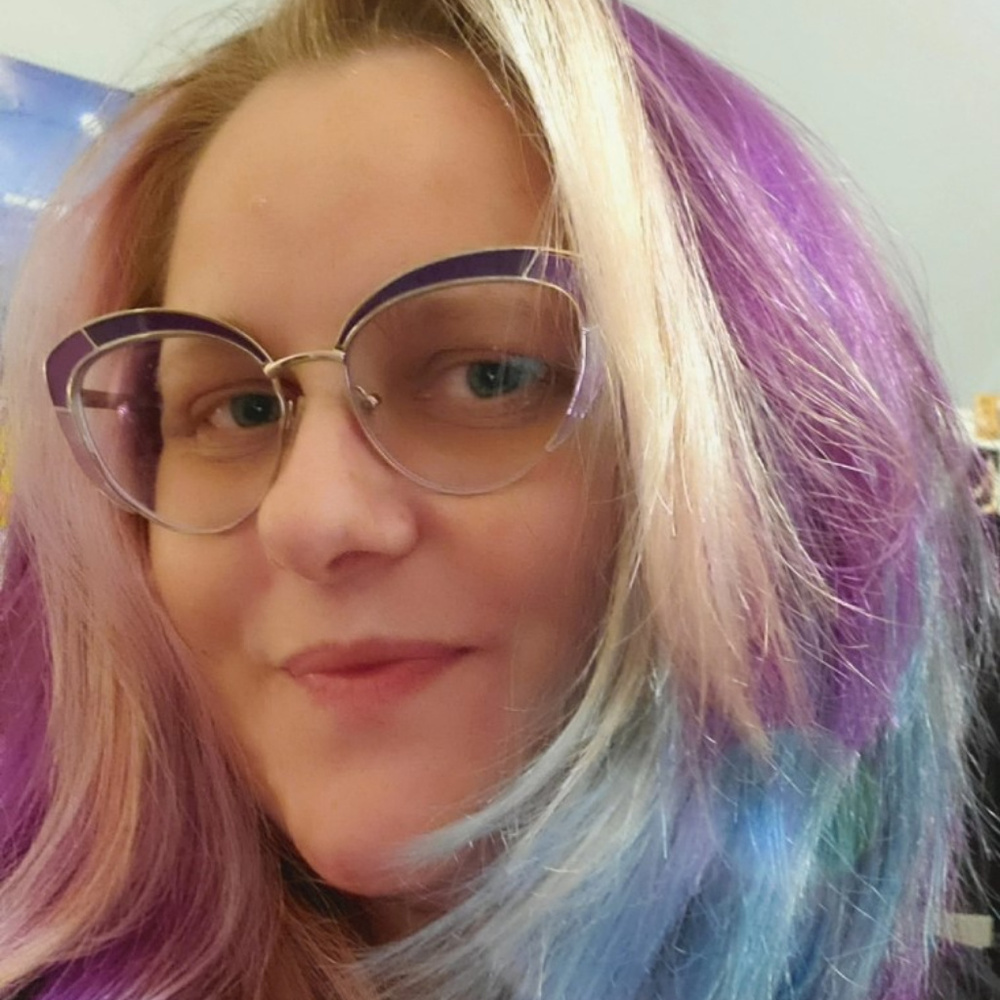 Hi I'm Themuse, thx for the groovy surprise intro!